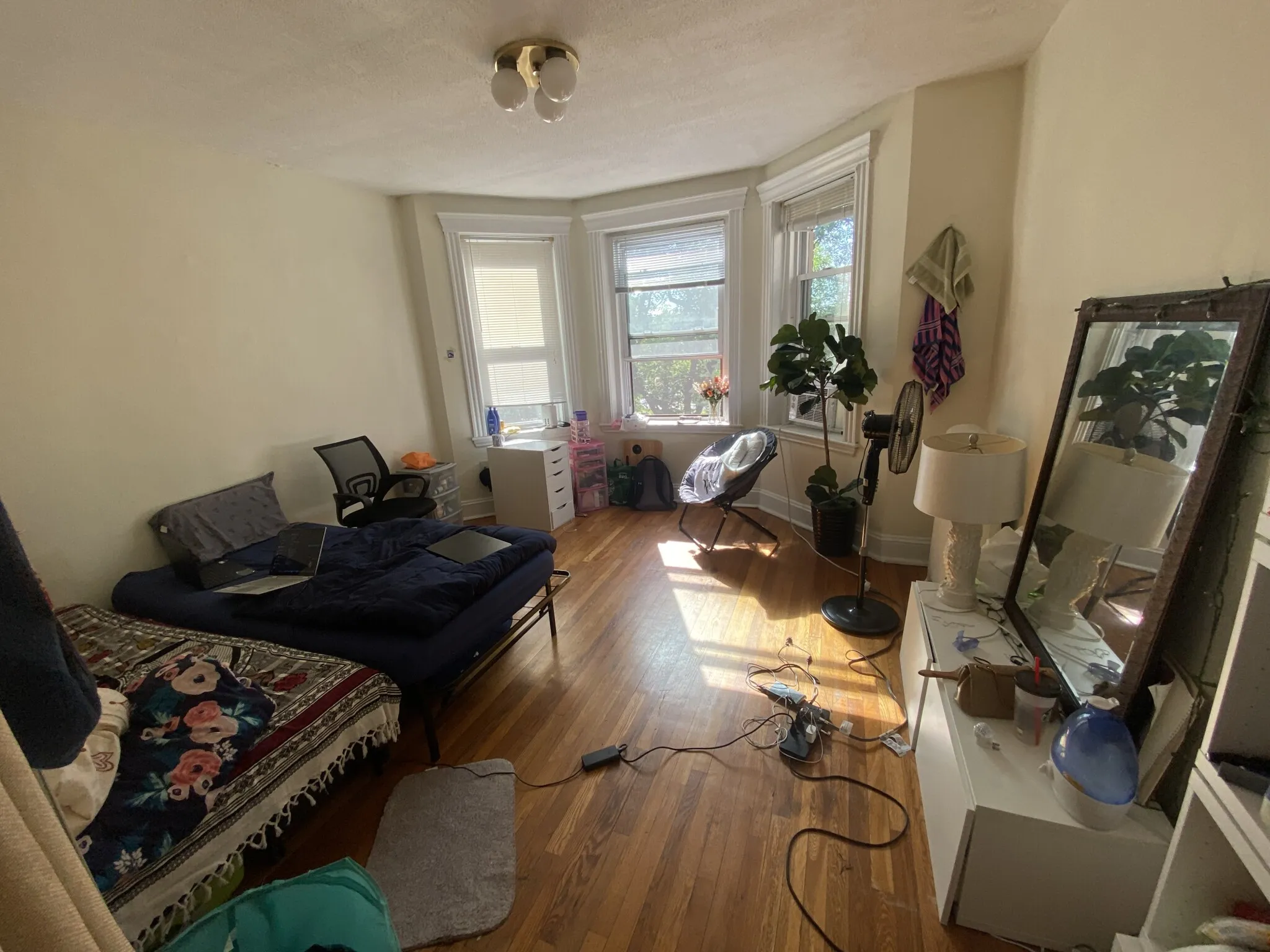 1 bed, 1 bath apartment for rent at 364 Riverway Unit 17, Mission Hill — photo 4 of 13