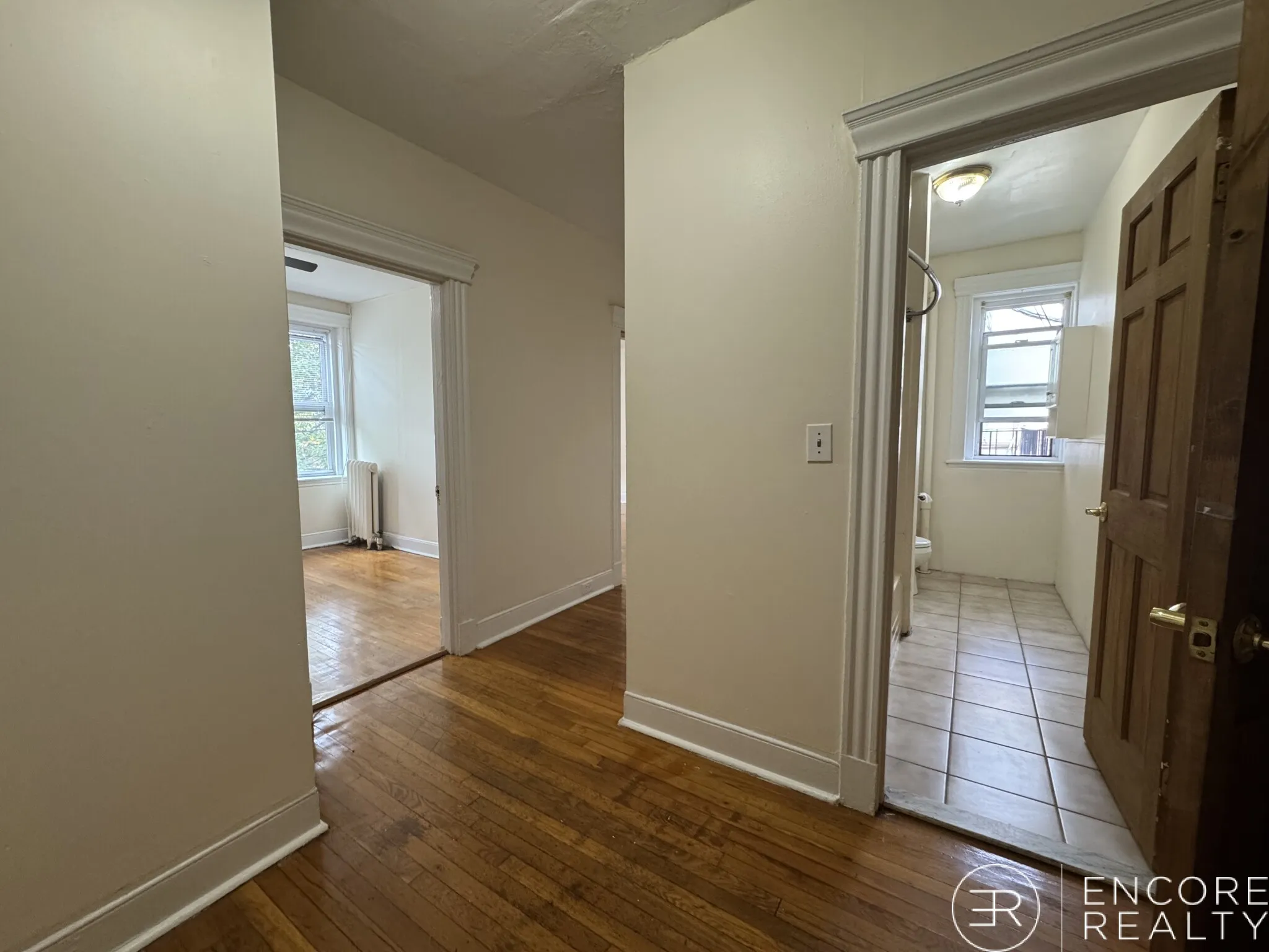 1 bed, 1 bath apartment for rent at 364 Riverway Unit 22, Mission Hill — photo 5 of 13