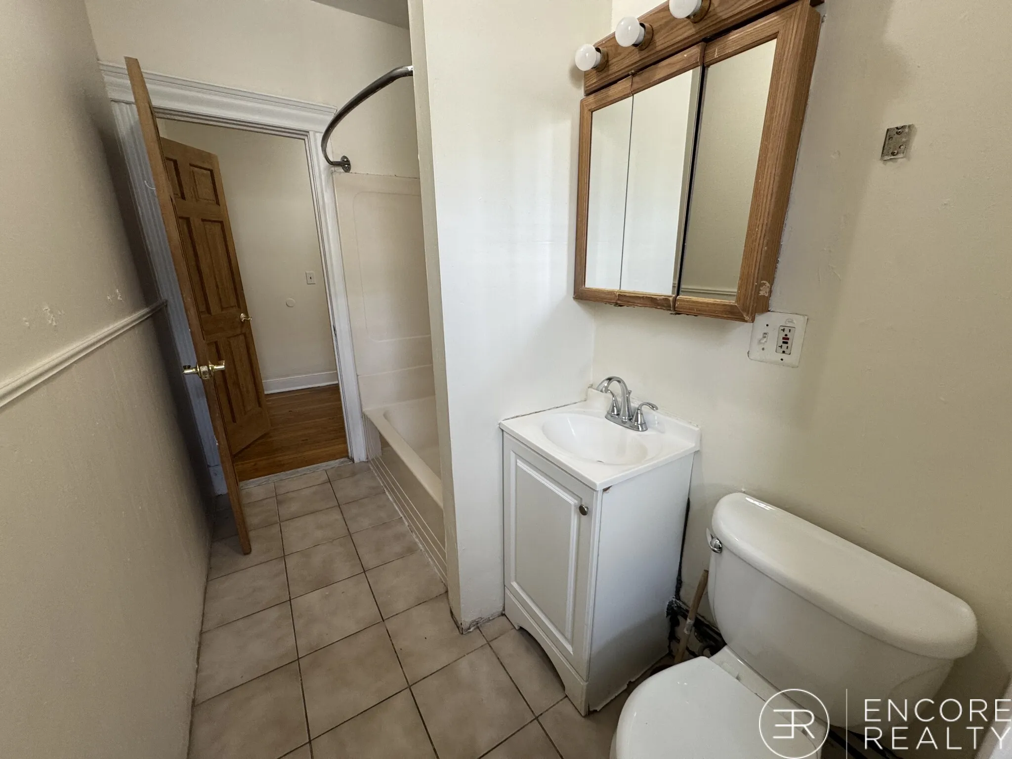 1 bed, 1 bath apartment for rent at 364 Riverway Unit 22, Mission Hill — photo 8 of 13