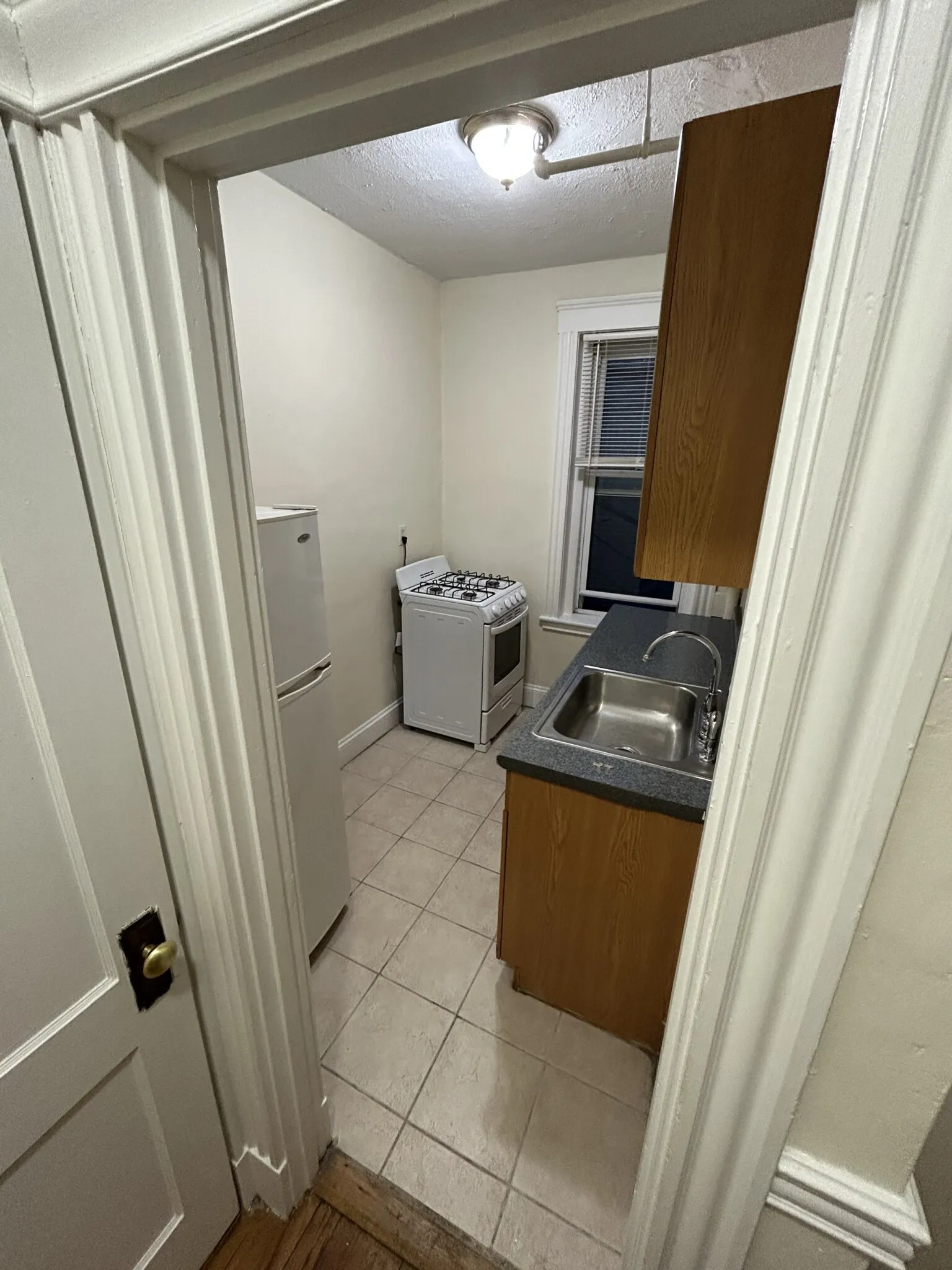 Studio bed, 1 bath apartment for rent at 364 Riverway Unit 27M, Mission Hill — photo 2 of 6