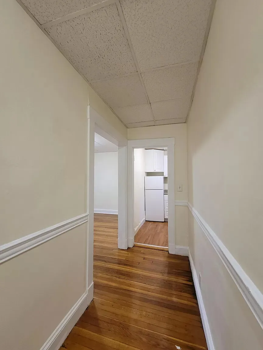 1 bed, 1 bath apartment for rent at 364 Riverway Unit 3, Mission Hill — photo 3 of 9