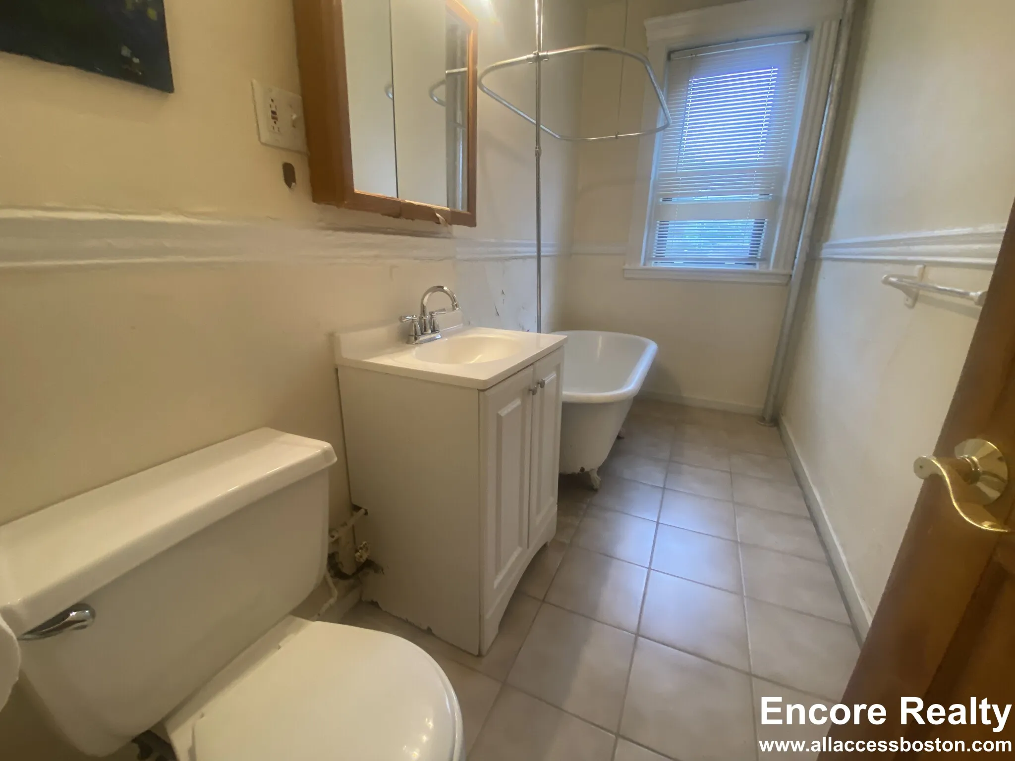 1 bed, 1 bath apartment for rent at 364 Riverway Unit 364-12, Mission Hill — photo 14 of 25