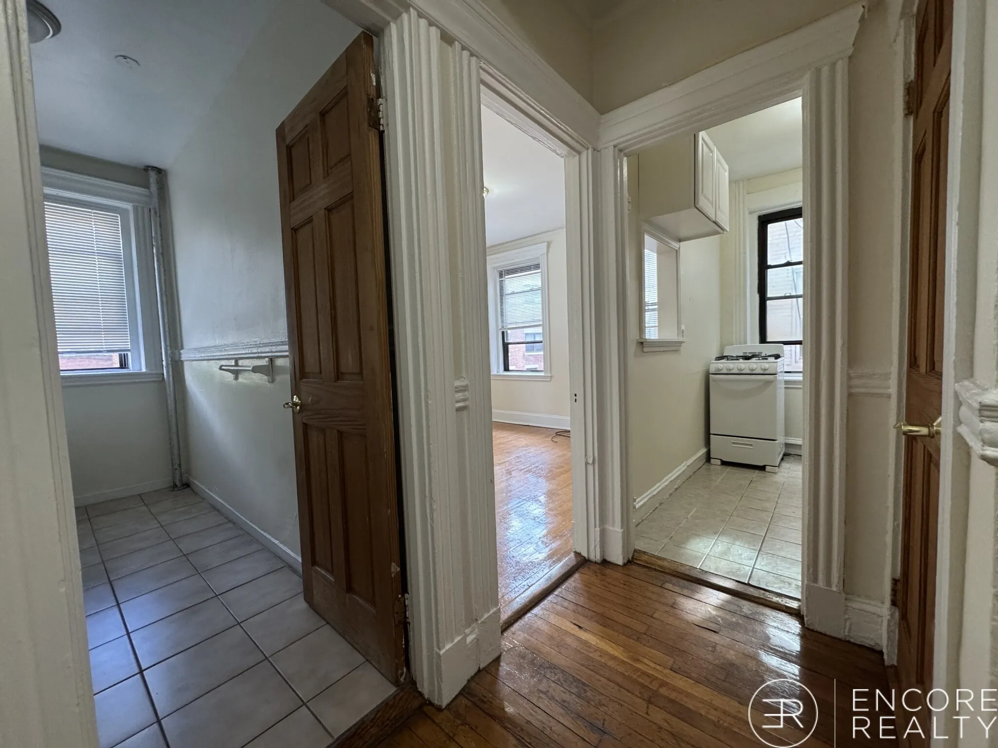 1 bed, 1 bath apartment for rent at 364 Riverway Unit 364-12, Mission Hill — photo 7 of 25