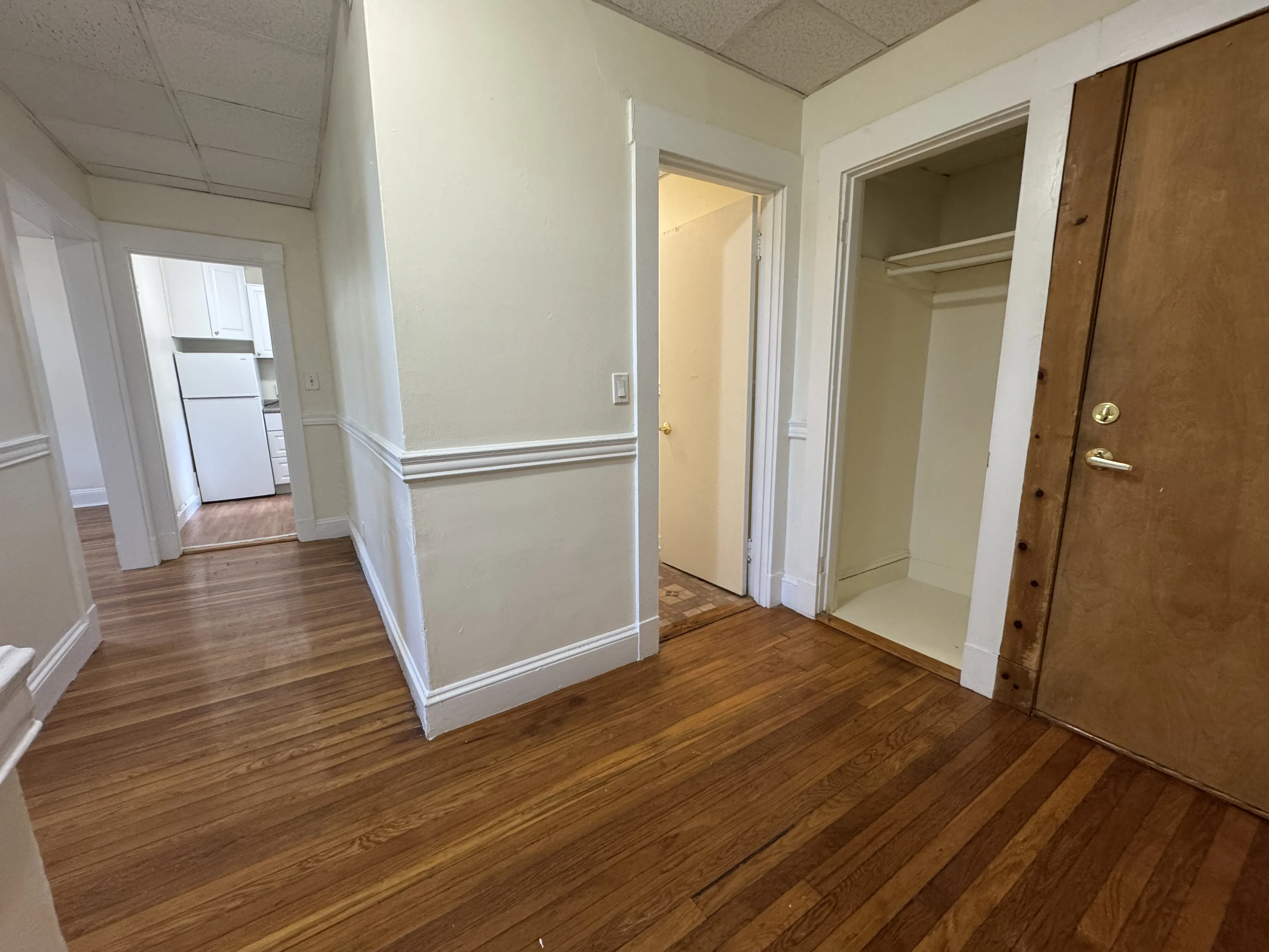 1 bed, 1 bath apartment for rent at 364 Riverway Unit 364-3, Mission Hill — photo 3 of 11