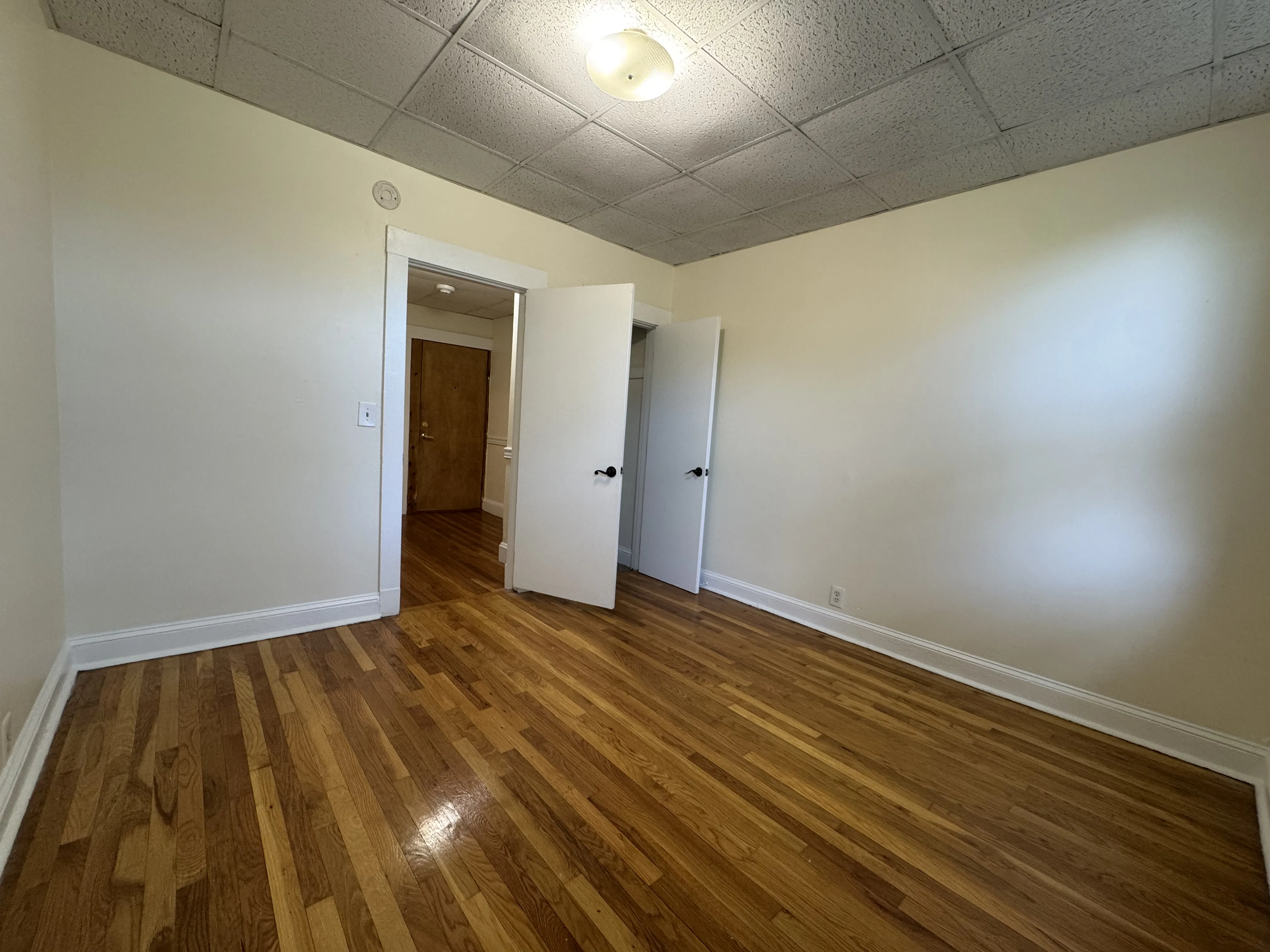 1 bed, 1 bath apartment for rent at 364 Riverway Unit 364-3, Mission Hill — photo 6 of 11