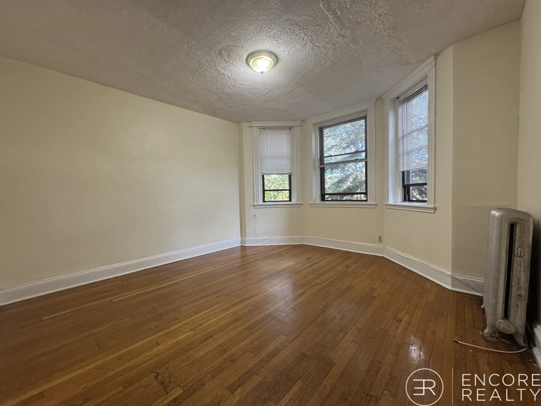 1 bed, 1 bath apartment for rent at 364 Riverway Unit 364-4, Mission Hill — photo 5 of 22