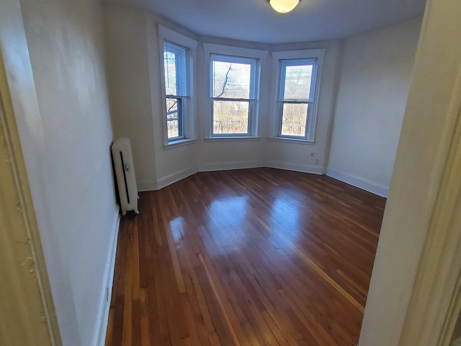 1 bed, 1 bath apartment for rent at 364 Riverway Unit 9, Mission Hill — photo 3 of 5