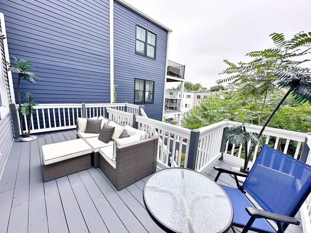 2 bed, 1.5 bath apartment for rent at 364 Sumner St Unit 2, East Boston — photo 20 of 23