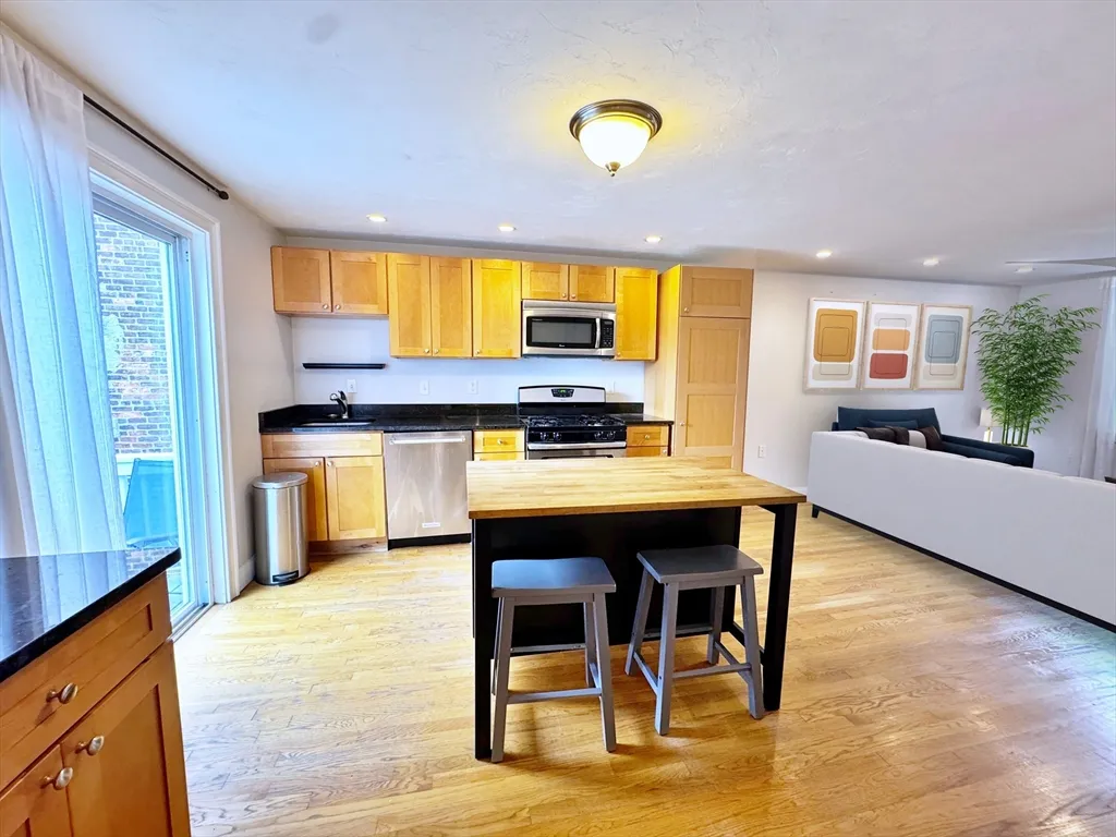 2 bed, 1.5 bath apartment for rent at 364 Sumner St Unit 2, East Boston — photo 2 of 23