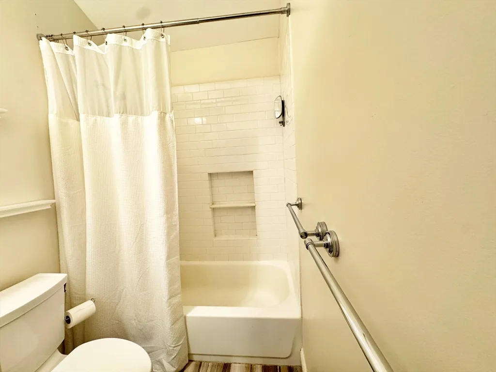 2 bed, 1.5 bath apartment for rent at 364 Sumner St Unit 2, East Boston — photo 17 of 23