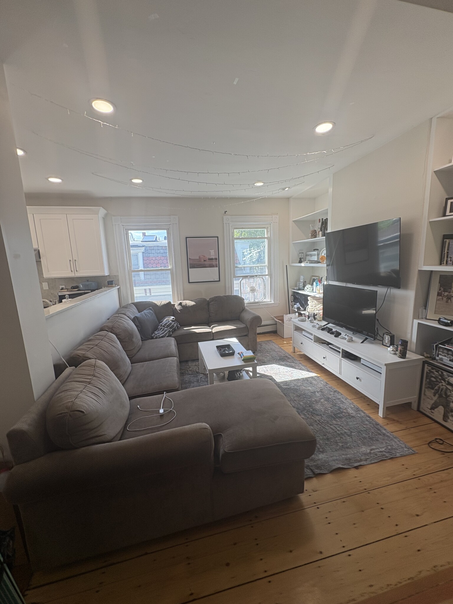 3 bed, 1 bath apartment for rent at 364 Washington St Unit 3, The Port — photo 8 of 20
