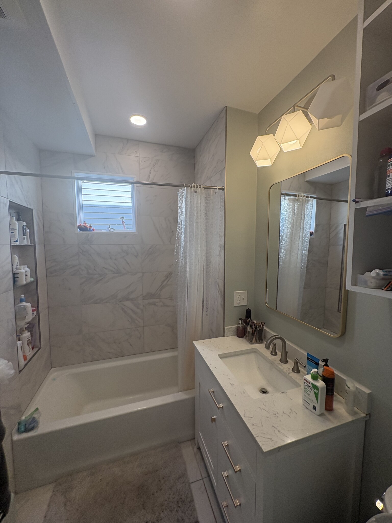 3 bed, 1 bath apartment for rent at 364 Washington St Unit 3, The Port — photo 17 of 20