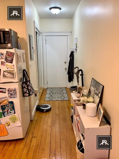 1 bed, 1 bath apartment for rent at 364 Washington St Unit 4, Brighton — photo 5 of 21