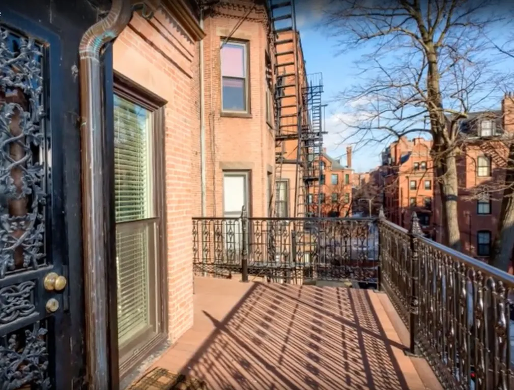 3 bed, 1.5 bath apartment for rent at 365 Beacon St Unit 2, Back Bay — photo 9 of 15