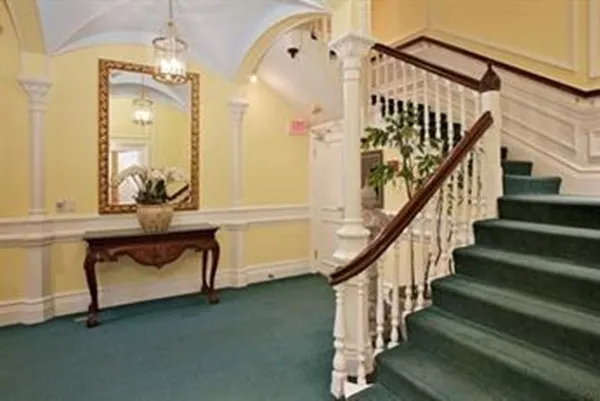 3 bed, 1.5 bath apartment for rent at 365 Beacon St Unit 2, Back Bay — photo 13 of 15