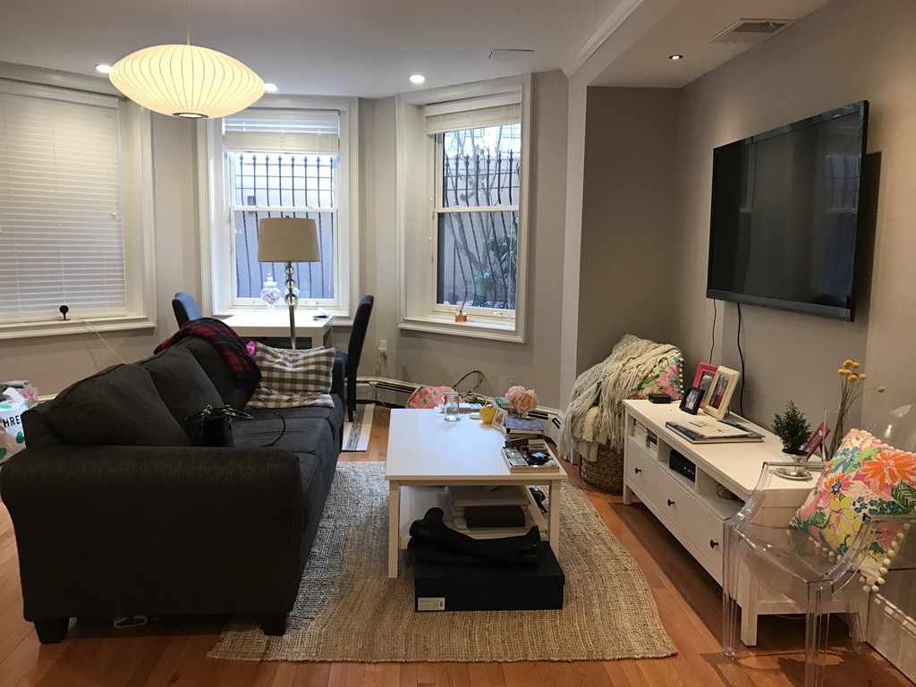 Studio bed, 1 bath apartment for rent at 365 Beacon St Unit Gr, Back Bay — photo 2 of 15
