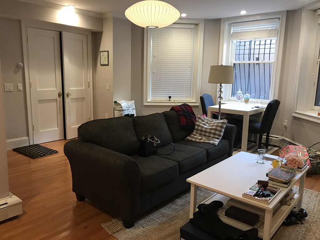Studio bed, 1 bath apartment for rent at 365 Beacon St Unit Gr, Back Bay — photo 3 of 15