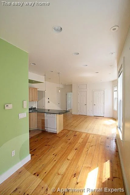 3 bed, 2 bath apartment for rent at 365 Columbia Unit 2, Wellington-Harrington — photo 5 of 14