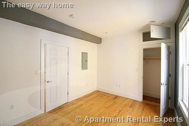 3 bed, 2 bath apartment for rent at 365 Columbia Unit 2, Wellington-Harrington — photo 11 of 14