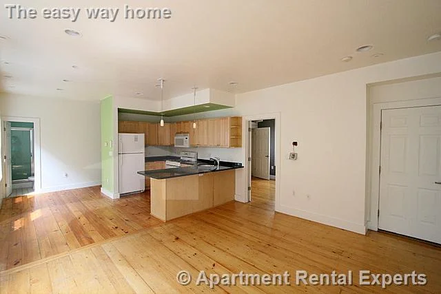 3 bed, 2 bath apartment for rent at 365 Columbia Unit 2, Wellington-Harrington — photo 7 of 14