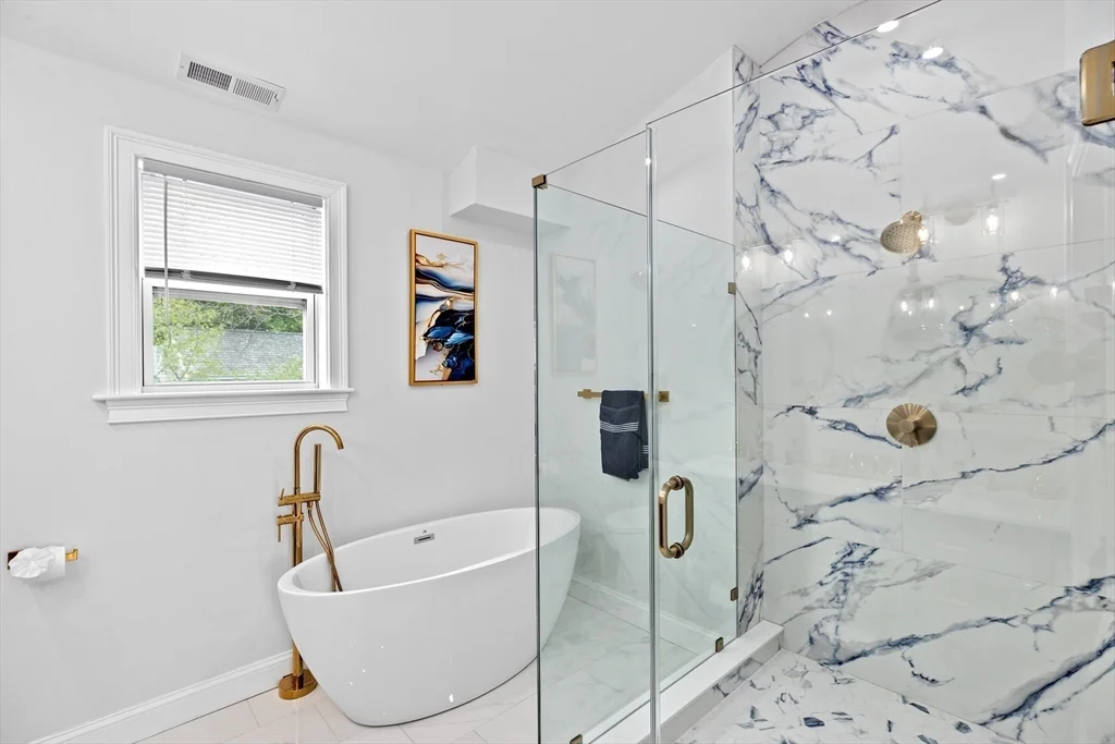 4 bed, 4+ bath apartment for rent at 365 Jerusalem Rd Unit 2, Cohasset — photo 34 of 40