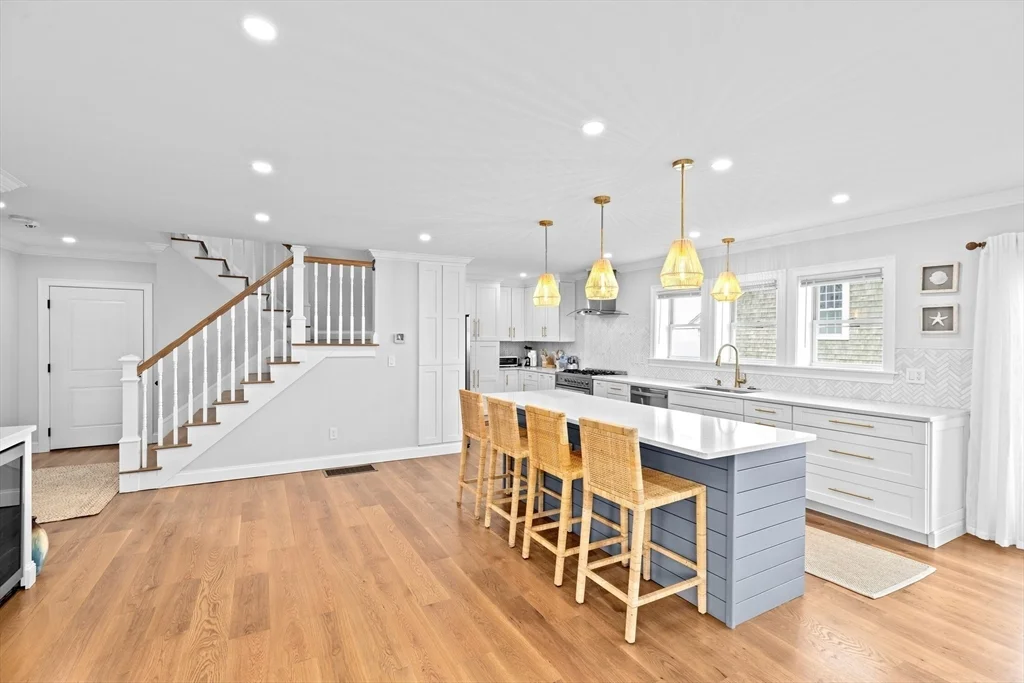 4 bed, 4+ bath apartment for rent at 365 Jerusalem Rd Unit 2, Cohasset — photo 7 of 40
