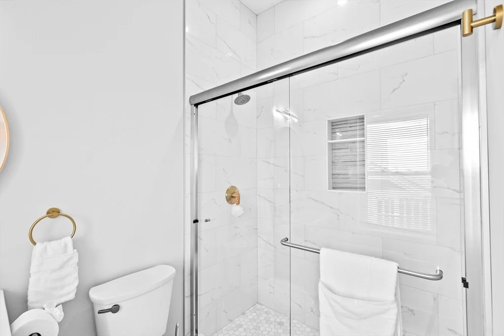 4 bed, 4+ bath apartment for rent at 365 Jerusalem Rd Unit 2, Cohasset — photo 27 of 40