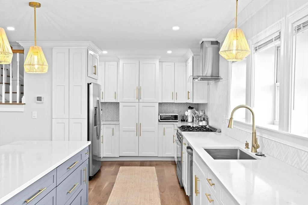 4 bed, 4+ bath apartment for rent at 365 Jerusalem Rd Unit 2, Cohasset — photo 4 of 40
