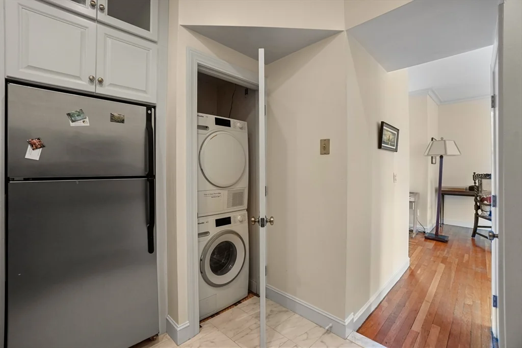 2 bed, 1.5 bath apartment for rent at 365 Marlborough St Unit 5, Back Bay — photo 16 of 18