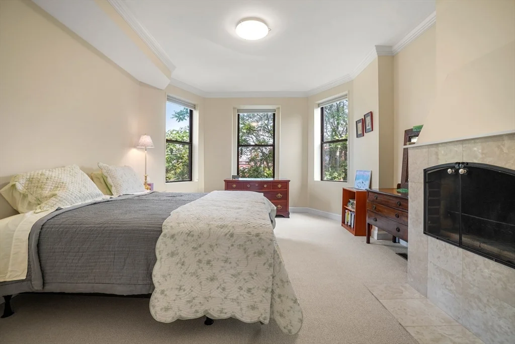 2 bed, 1.5 bath apartment for rent at 365 Marlborough St Unit 5, Back Bay — photo 8 of 18