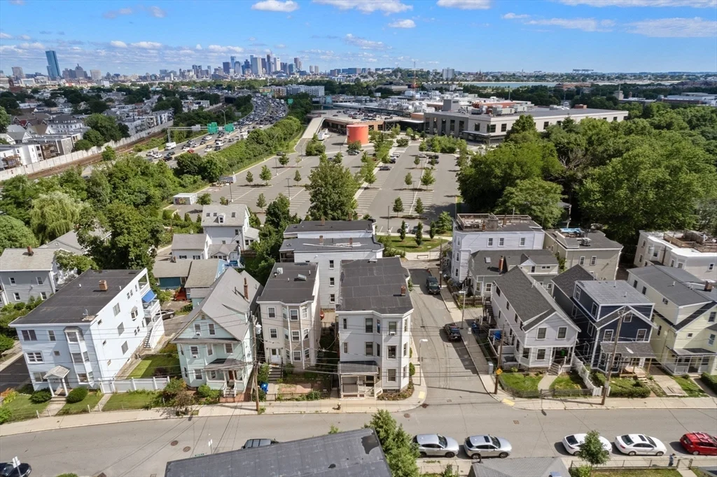 2 bed, 1 bath apartment for rent at 365 Savin Hill Ave Unit 3, Dorchester — photo 16 of 17