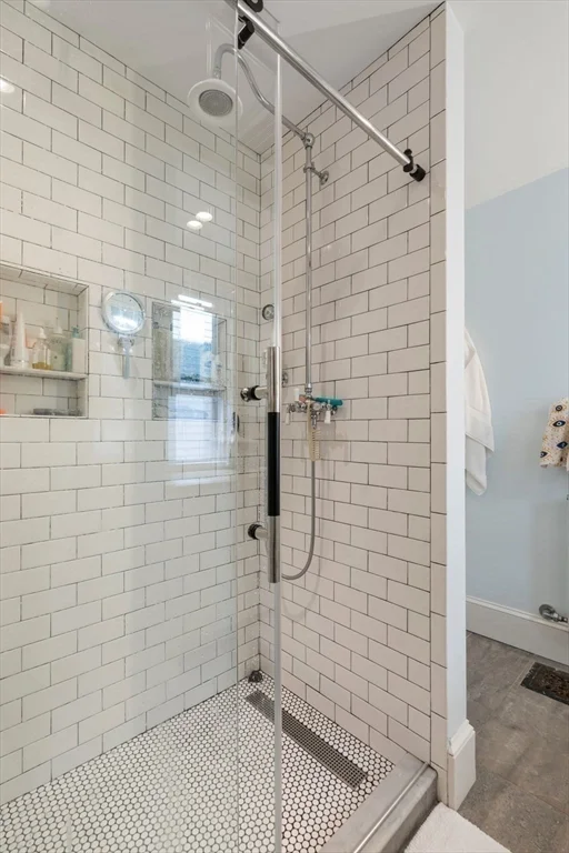 2 bed, 1 bath apartment for rent at 365 Savin Hill Ave Unit 3, Dorchester — photo 10 of 17