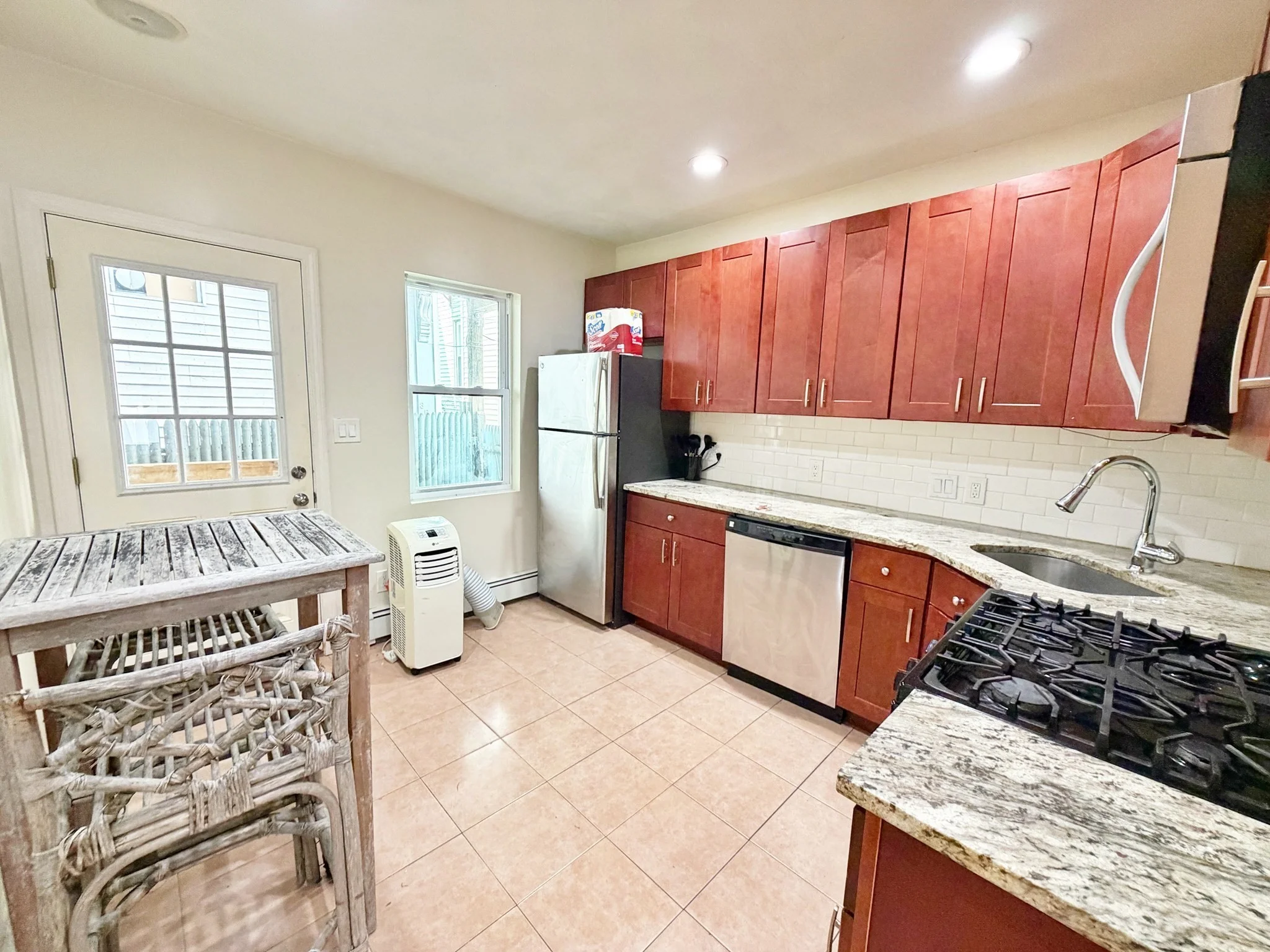 1 bed, 1 bath apartment for rent at 365 Sumner St Unit 1, East Boston — photo 4 of 12