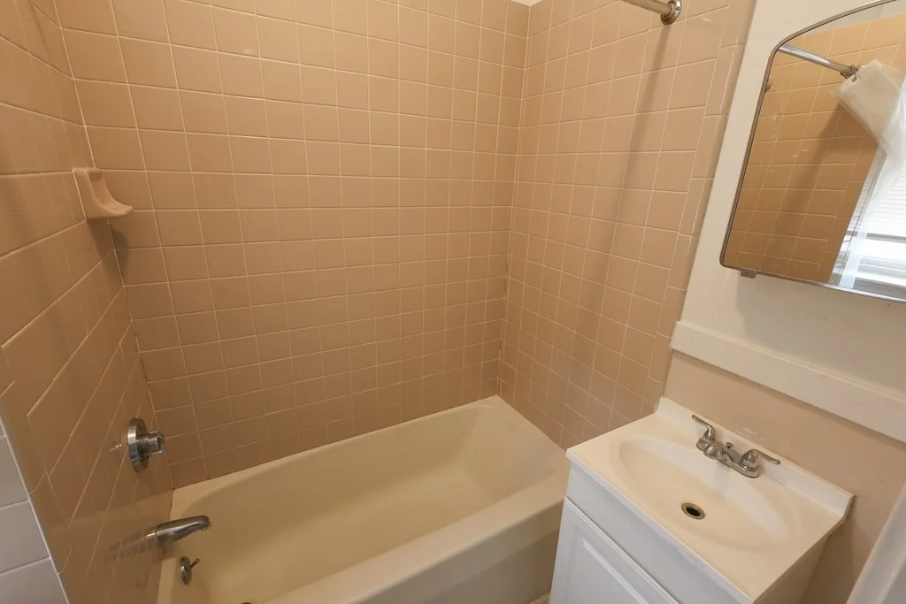 2 bed, 1 bath apartment for rent at 365 Washington St Unit 4, Braintree — photo 8 of 10
