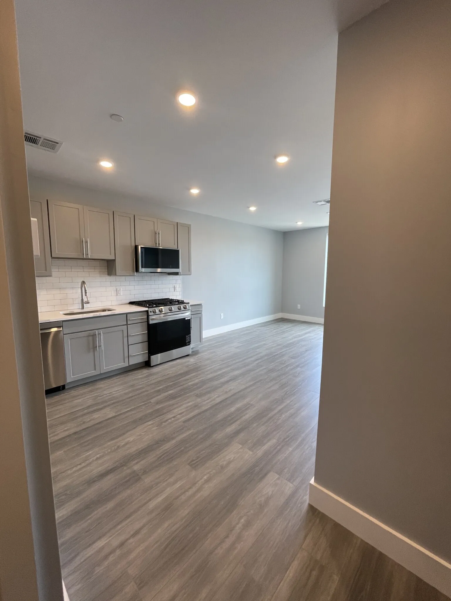 1 bed, 1 bath apartment for rent at 365 Western Ave Unit 209, Brighton — photo 1 of 27