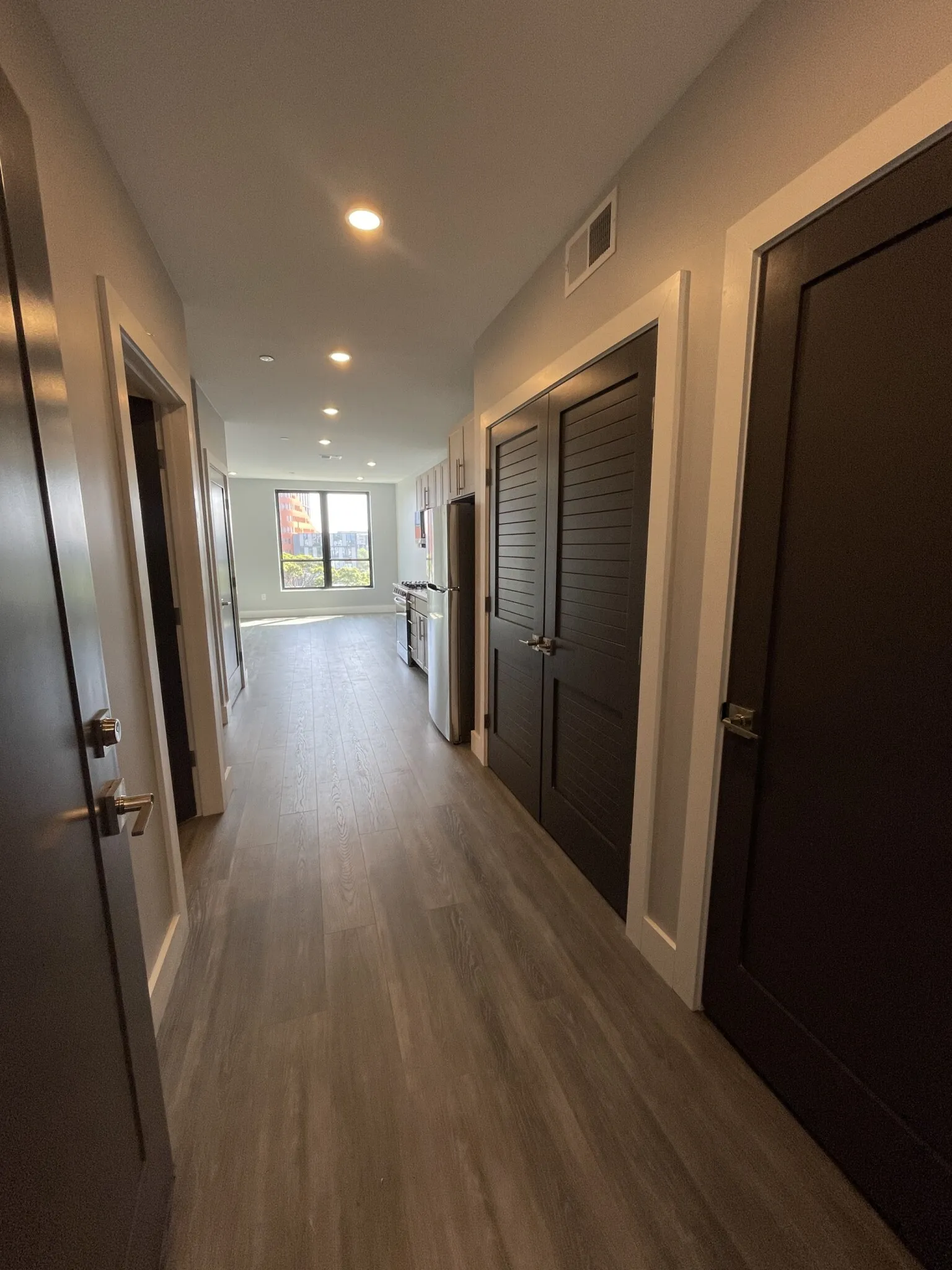 1 bed, 1 bath apartment for rent at 365 Western Ave Unit 603, Brighton — photo 2 of 25