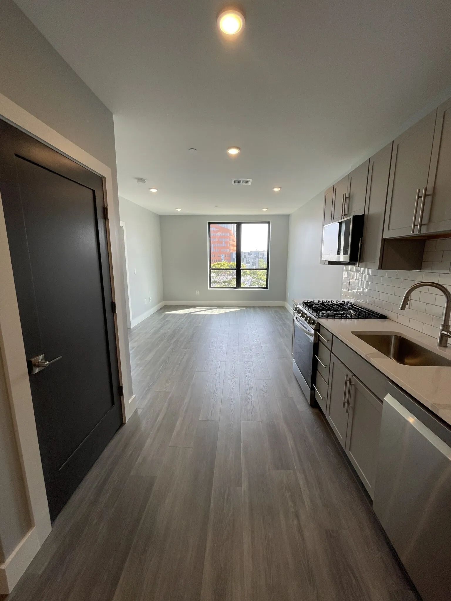 1 bed, 1 bath apartment for rent at 365 Western Ave Unit 603, Brighton — photo 5 of 25