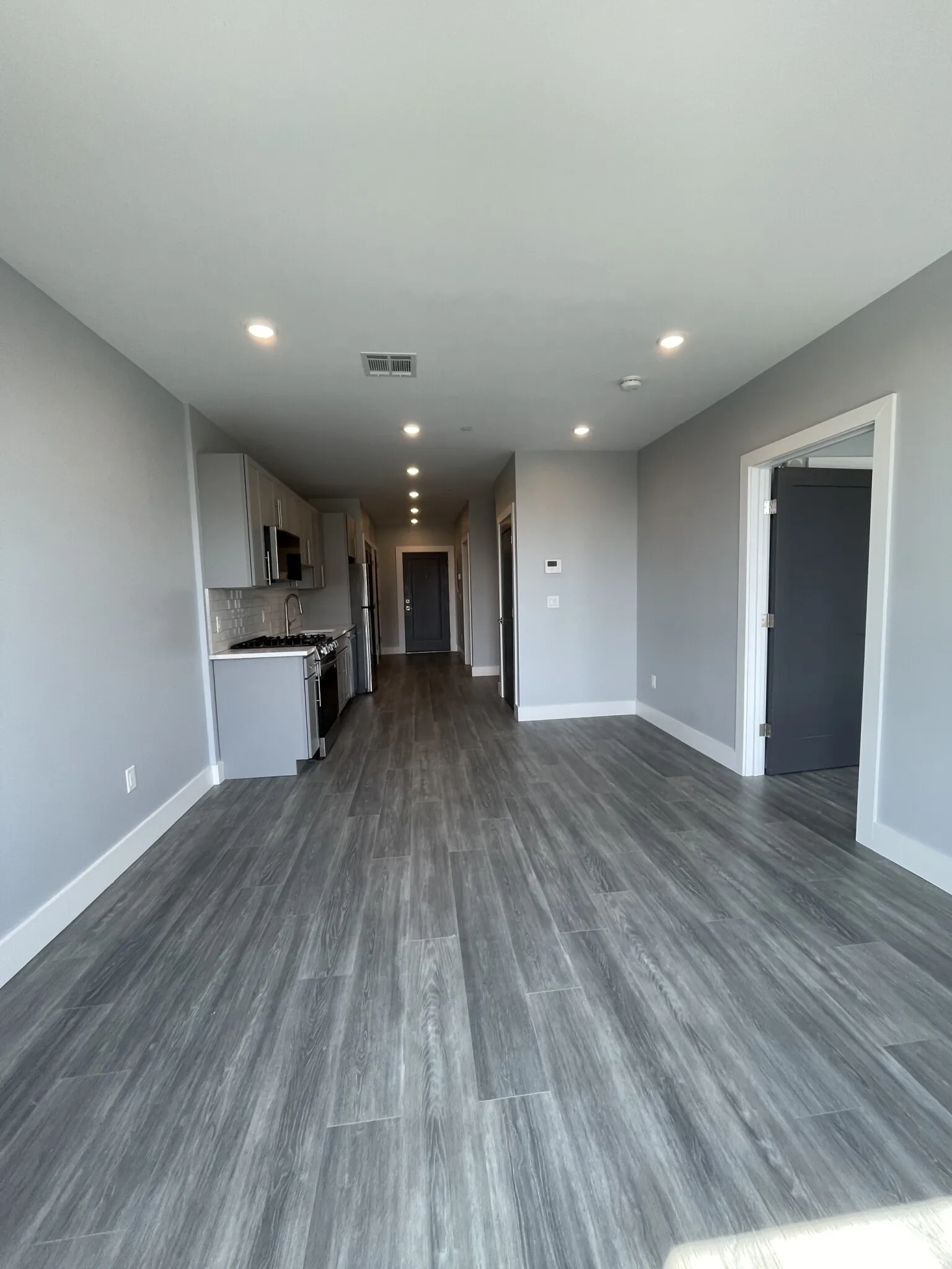1 bed, 1 bath apartment for rent at 365 Western Ave Unit 604, Brighton — photo 5 of 25