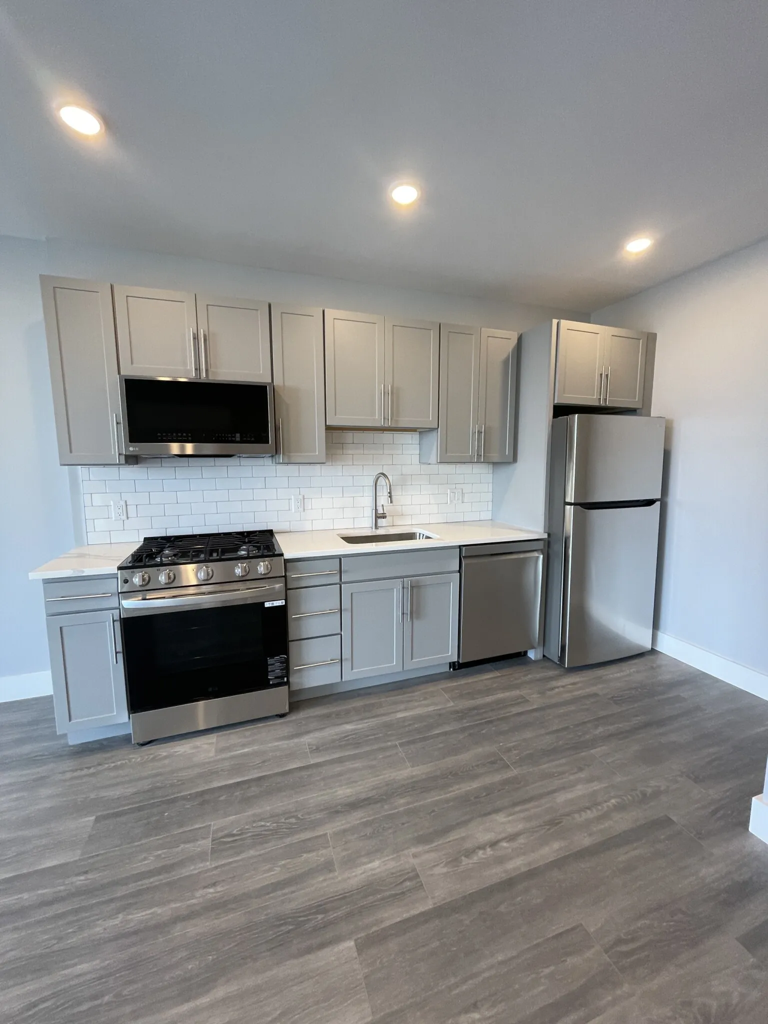 1 bed, 1 bath apartment for rent at 365 Western Ave Unit 606, Brighton — photo 2 of 24