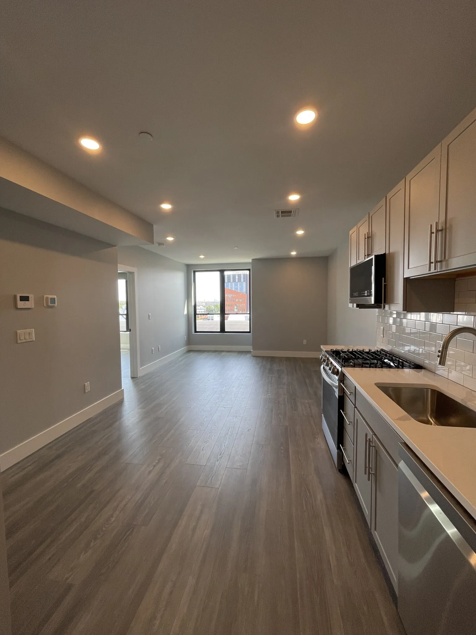 1 bed, 1 bath apartment for rent at 365 Western Ave Unit 606, Brighton — photo 3 of 24