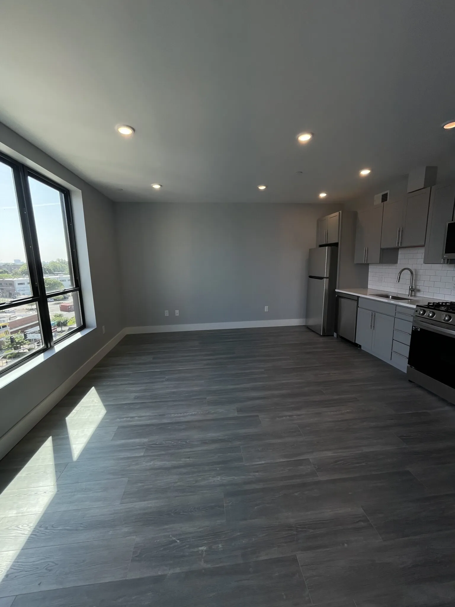 1 bed, 1 bath apartment for rent at 365 Western Ave Unit 608, Brighton — photo 3 of 23