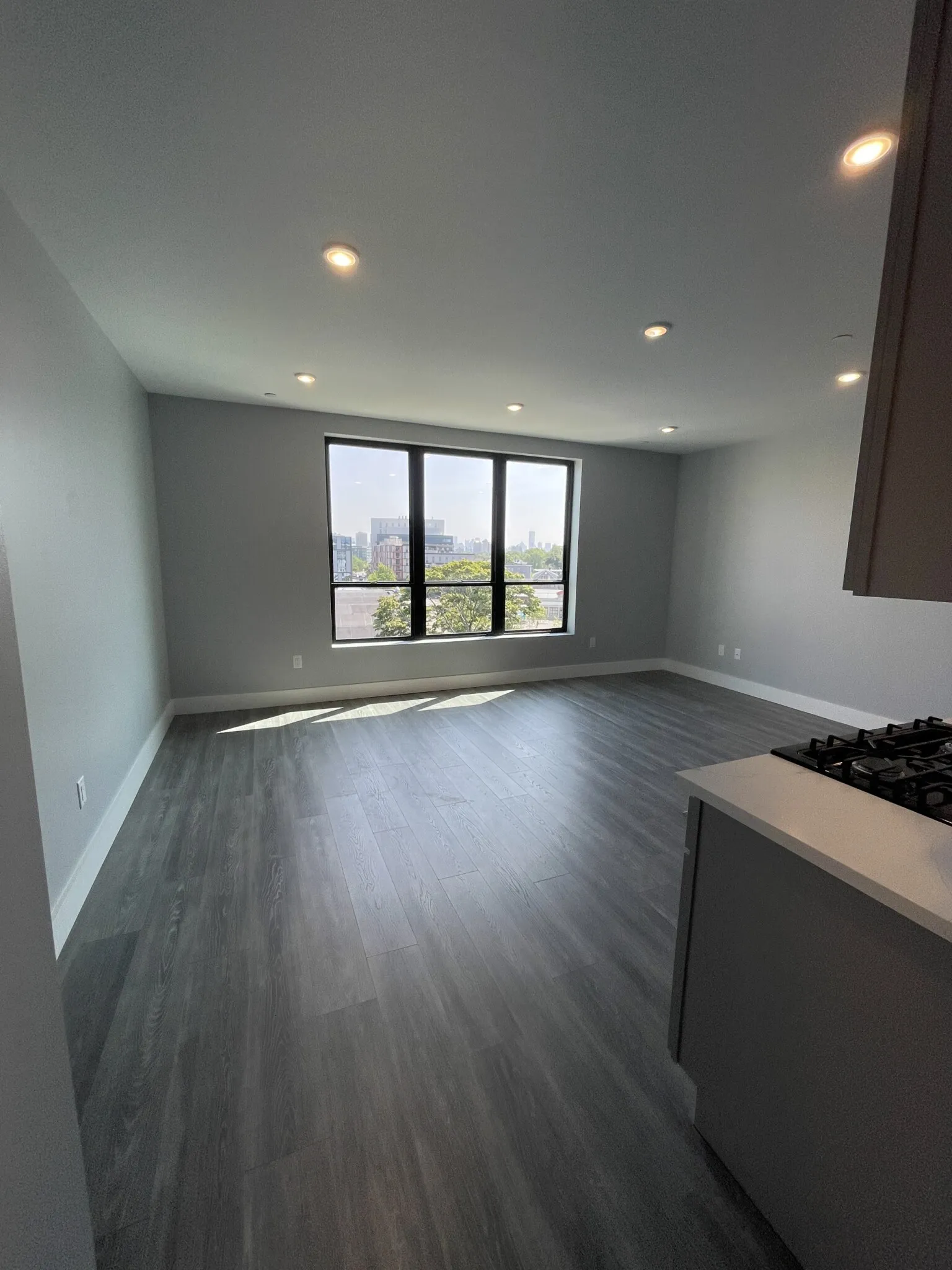 1 bed, 1 bath apartment for rent at 365 Western Ave Unit 608, Brighton — photo 4 of 23