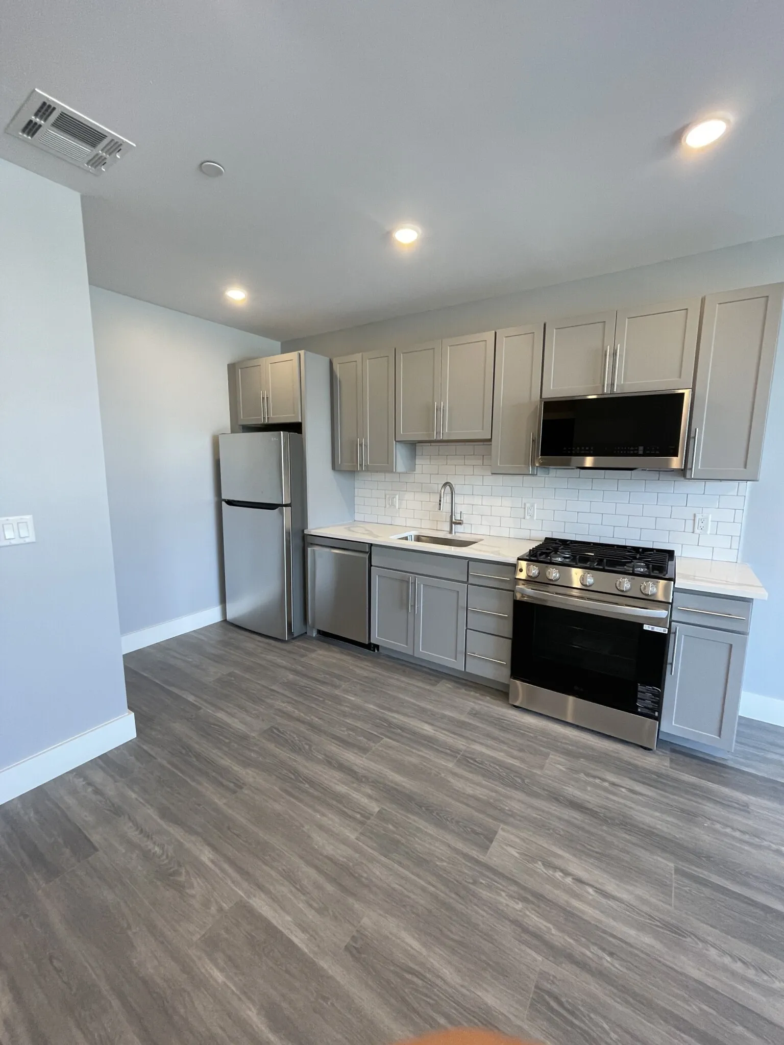 1 bed, 1 bath apartment for rent at 365 Western Ave Unit 707, Brighton — photo 5 of 27