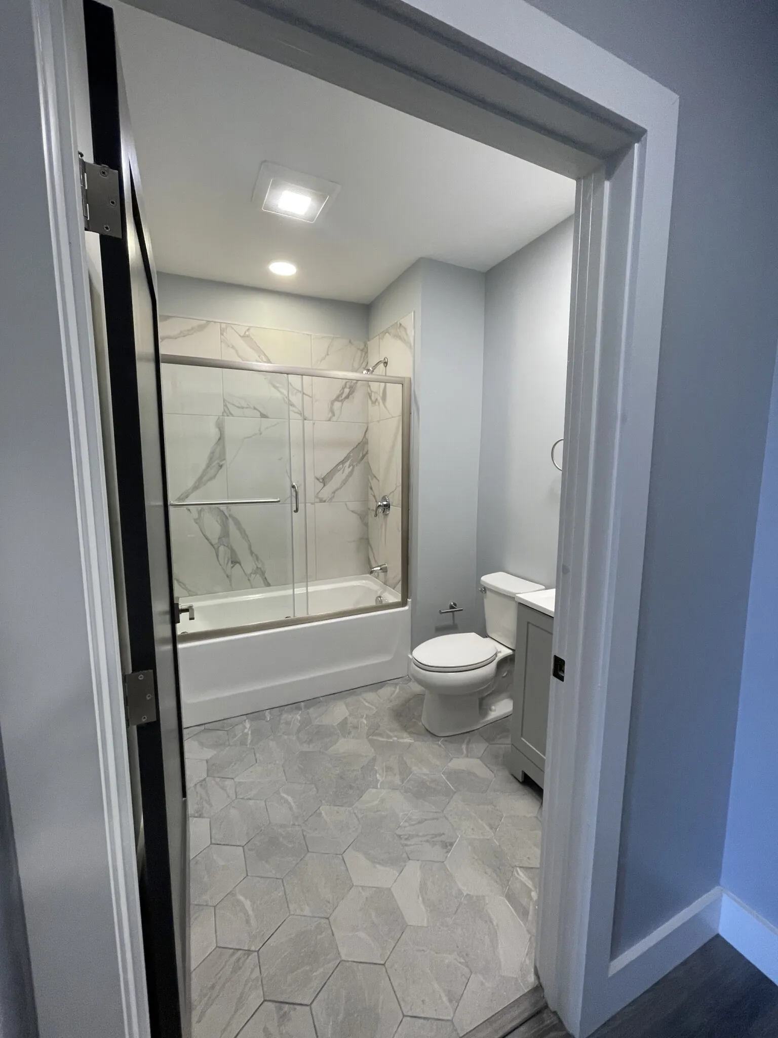 1 bed, 1 bath apartment for rent at 365 Western Ave Unit 707, Brighton — photo 8 of 27
