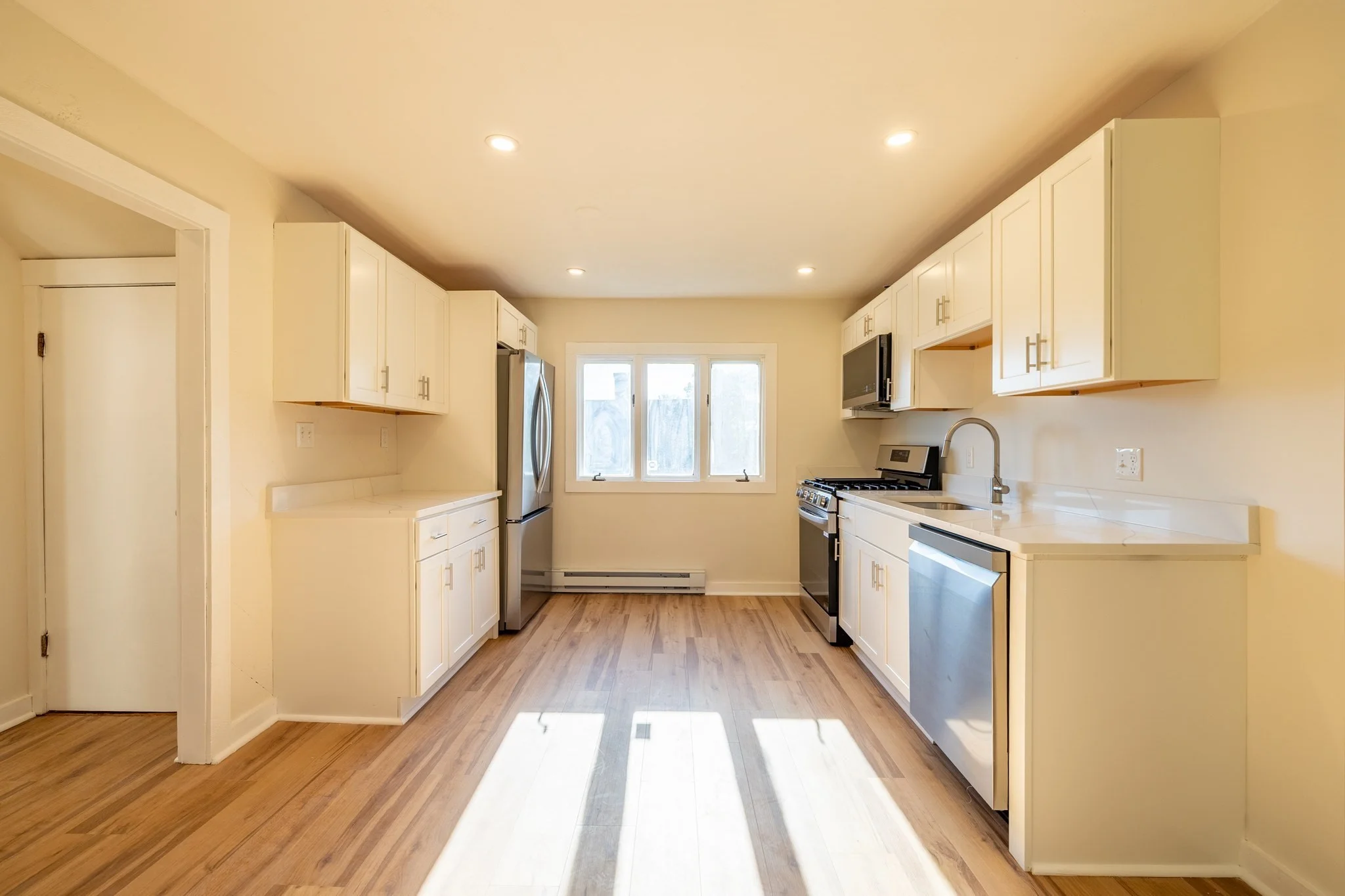 1 bed, 1 bath apartment for rent at 365 Whiting Ave Unit 3, Dedham — photo 2 of 10