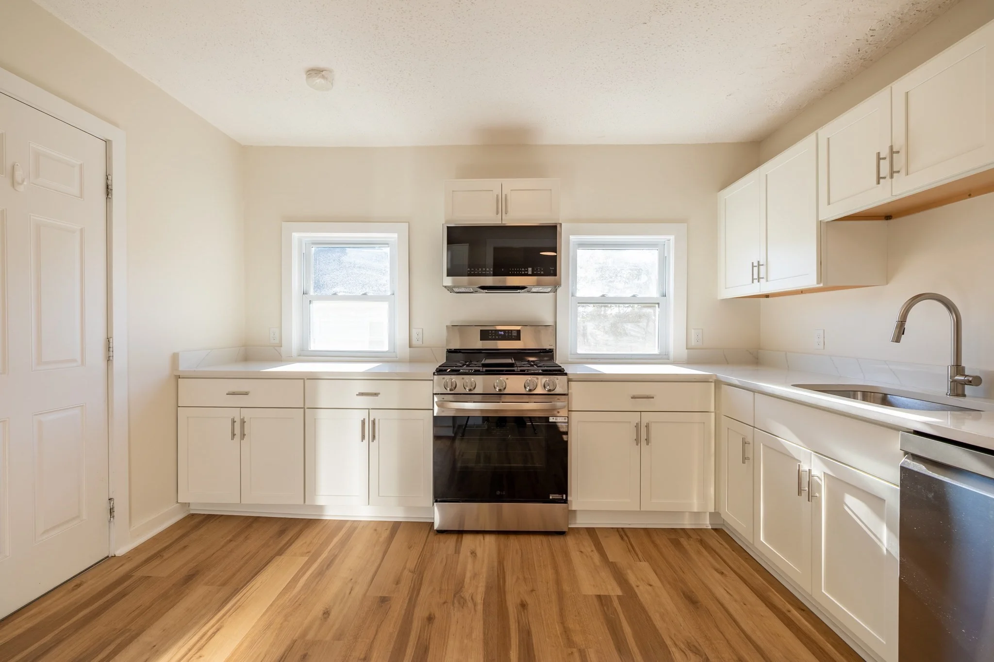 1 bed, 1 bath apartment for rent at 365 Whiting Unit 2, Dedham — photo 3 of 10