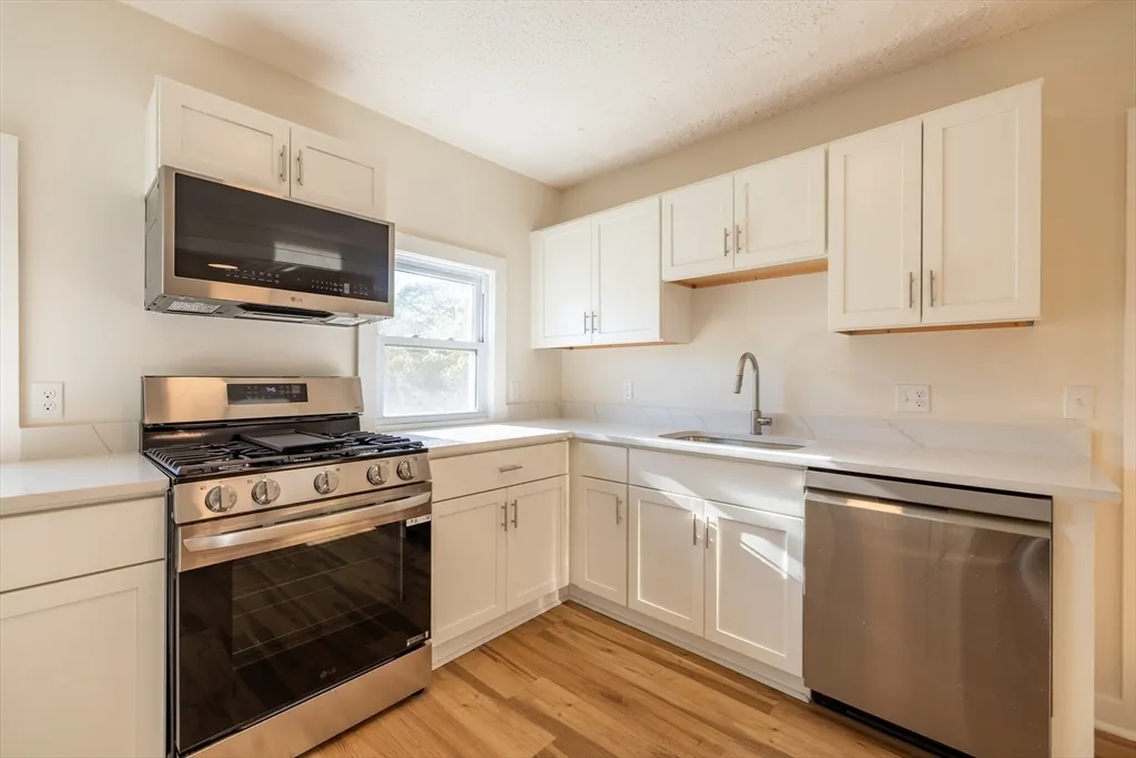 1 bed, 1 bath apartment for rent at 365 Whiting Unit 2, Dedham — photo 6 of 15