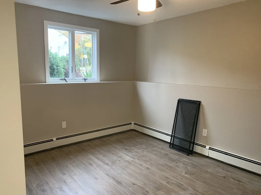 2 bed, 1 bath apartment for rent at 3652 N Main St Unit 1, Fall River — photo 4 of 10