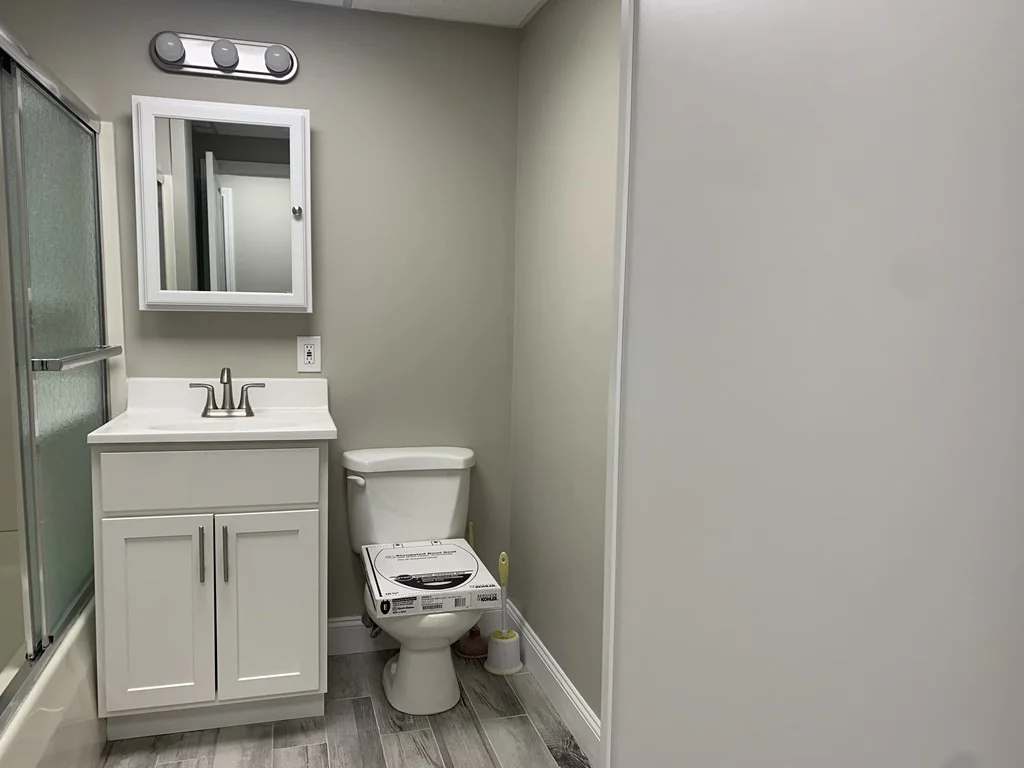 2 bed, 1 bath apartment for rent at 3652 N Main St Unit 1, Fall River — photo 8 of 10