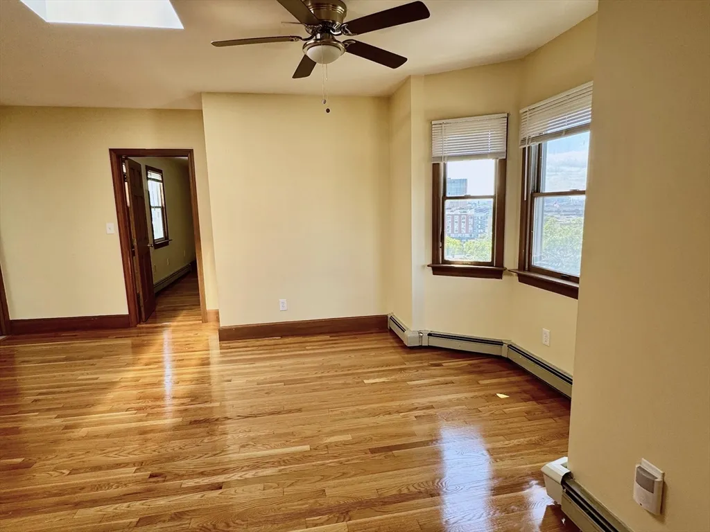 2 bed, 1 bath apartment for rent at 366 Bunker Hill St Unit 3, Medford Street / The Neck — photo 2 of 8